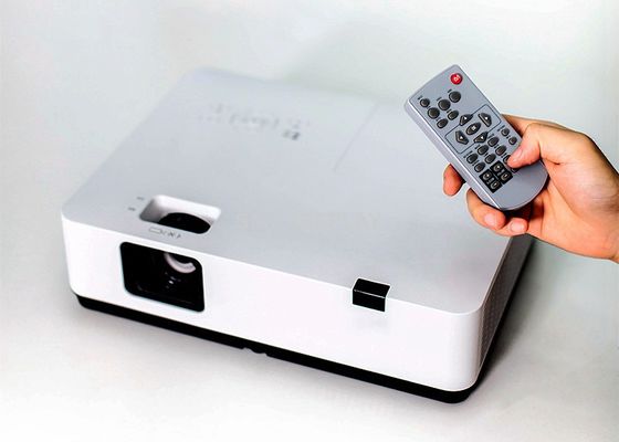 Qualität SMX 3700 Projektor 1024x768 Lumen-Projektor XGAs 3LCD für Ausbildung Fabrik